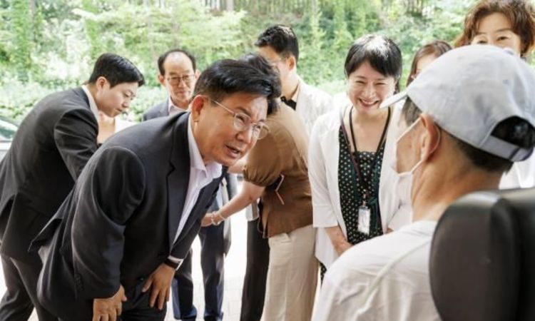 "이제 우리도 함께 떠나요" 마포구, 휠체어 여행길을 열다