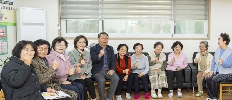 "무더위에서 한파까지" 용산구, 어르신 곁 지킨 현장 행정