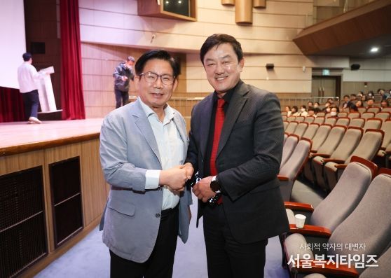 마포구, 국내 최고 ‘4차 산업혁명 권위자 최재붕’ 교수 초빙, 공직자 특강 열어