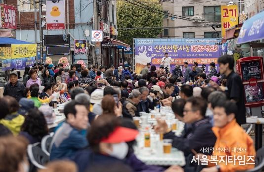 신성전통시장 맥주 축제 전경