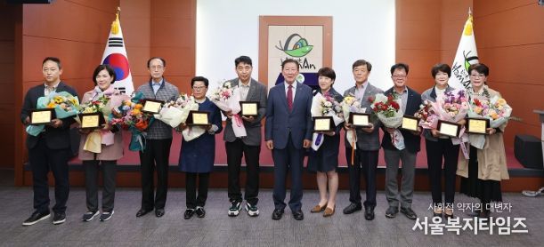 함안군, 11월‘군민 으뜸상’표창 수여