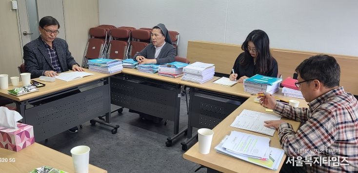 까리따스 가정폭력상담소(우)에서 실시된 행정컨설팅 현장
