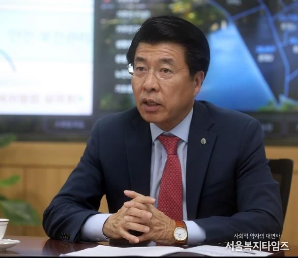 청장님 훈시사진
