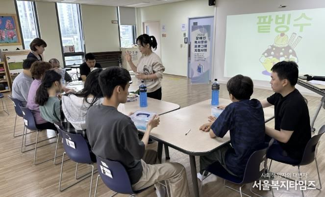용인특례시 기흥도서관은 발달장애인 맞춤 독서문화 프로그램을 운영했다