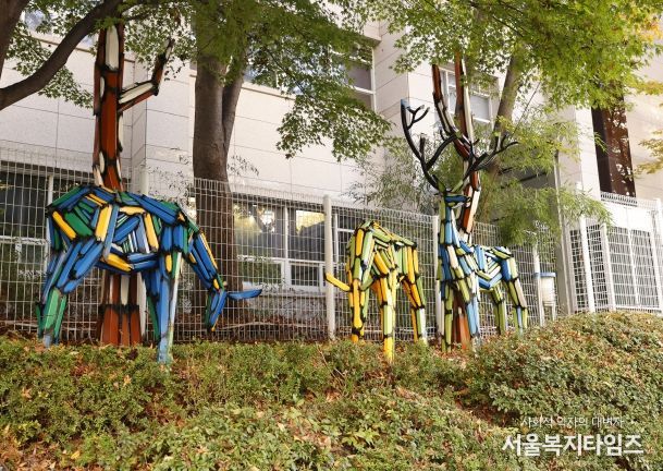 유성구청 뒤편에 설치된 ‘유토피아(작가 김우진)’