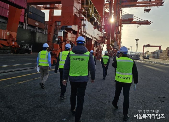 겨울철 재난 대비 해양수산분야 점검(항만 크레인 점검)