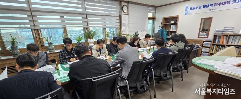 영천시는 지난 17일 이정우 부시장 주재로 ‘세외수입 체납액 징수대책 보고회’를 개최했다.