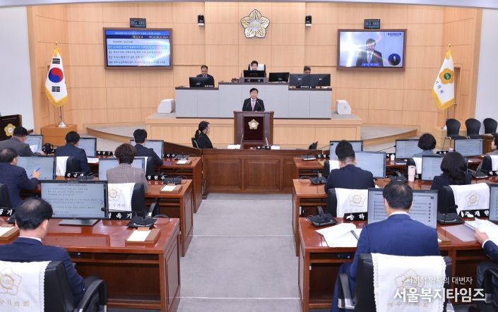 정기명 여수시장은 지난 18일 제252회 시의회 본회의장에서 2026년도 예산안 제출에 따른 시정연설을 통해 내년도 시정 운영 방향을 밝혔다.