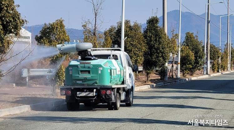 가금농장 방사사육 금지 행정명령-철새도래지 소독