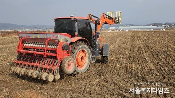 청주시, 농기계 자율주행키트 활용 현장 방문