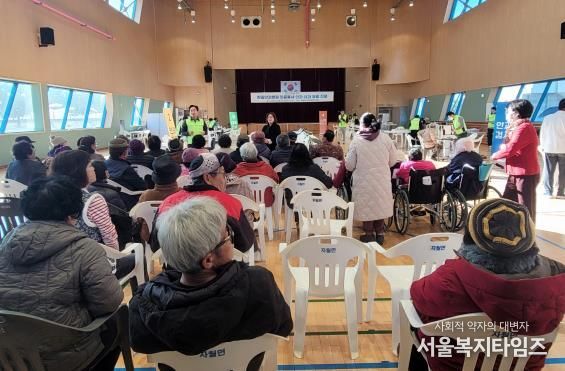 섬 주민 곁으로 찾아가는 따듯한 진료 한길안과, 자월도 찾아 무료진료 실시