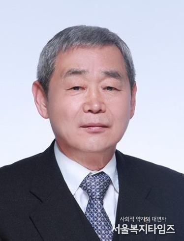 (재)밀양시민장학재단에 장학기금 1천만 원을 기탁한 밀양공업사 김호상 대표