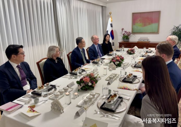 미 외교정책위원회(NCAFP) 만찬