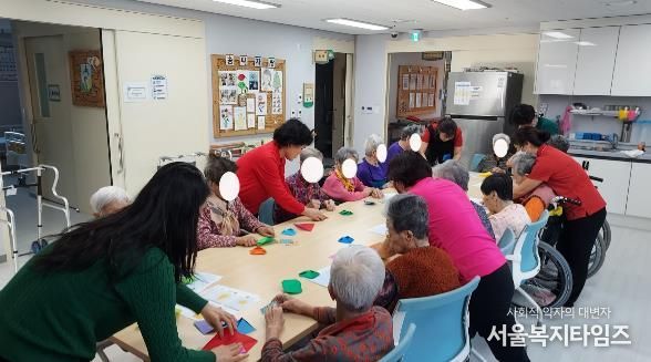 “돌봄에 돌봄을 더하다” 하동군, 요양보호사 처우개선..100명→1400명 전면 확대