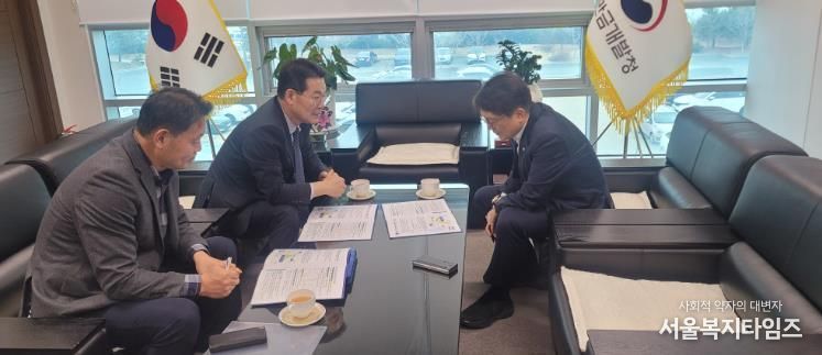 권익현 부안군수, 새만금개발청 방문 RE100 산업용지 전환 공식 건의