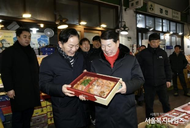 백경현 구리시장, 설맞이“구리농수산물도매시장” 장보기 행사