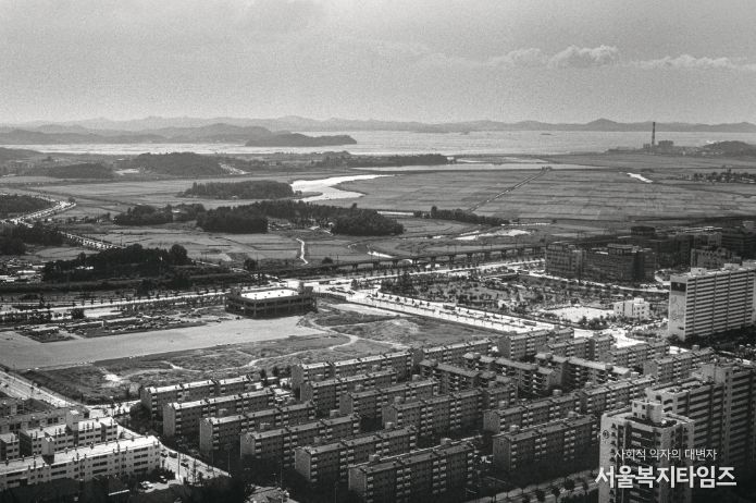 1992년 노적봉 정상에서 바라본 안산 고잔뜰의 옛 모습