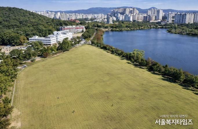 2026년 경기인디뮤직페스티벌 개최지인 서호잔디광장.